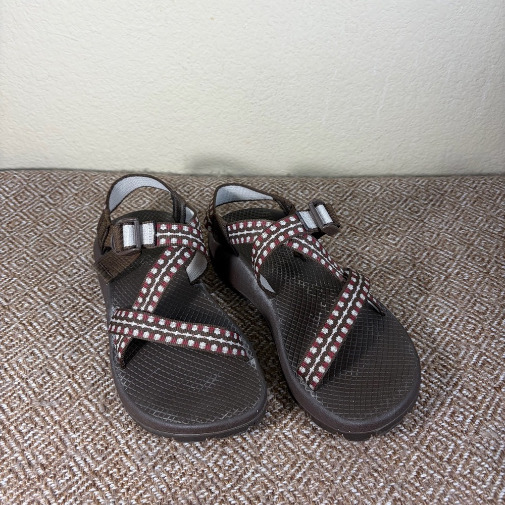 Chaco Women's Z/1 Adjustable Strap Classic Sandals Brown Vibram Sole Sz 8 Casual
